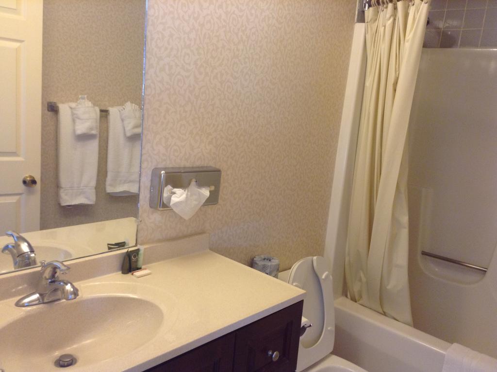 Regency Inn & Suites West Springfield Exteriér fotografie