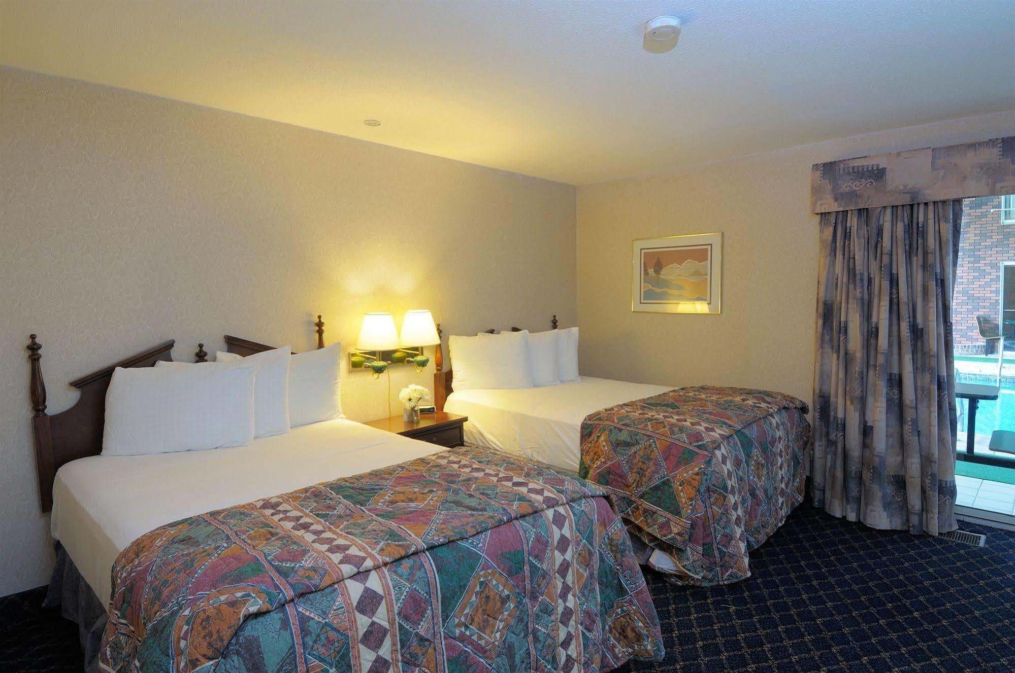 Regency Inn & Suites West Springfield Exteriér fotografie