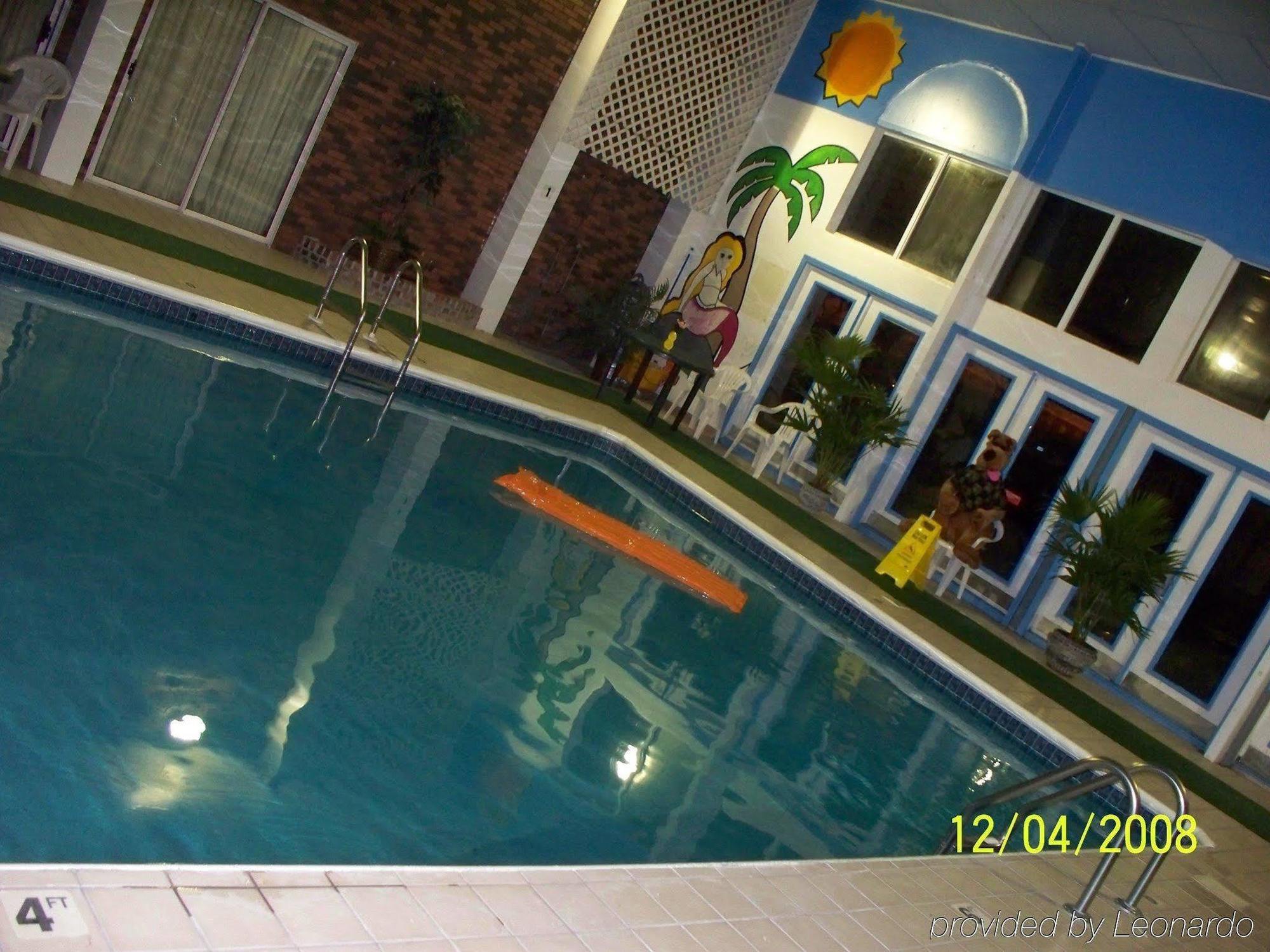 Regency Inn & Suites West Springfield Exteriér fotografie